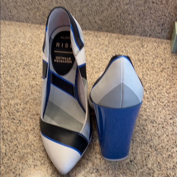 Also Rise collection - Picture 2 of 3